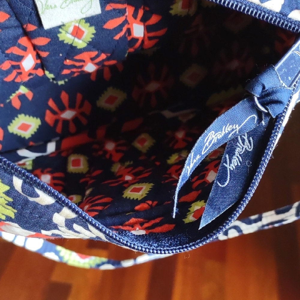 Vera Bradley Blue and Red Patterned Small Shoulder Bag With Coin Pouch - Picture 9 of 11